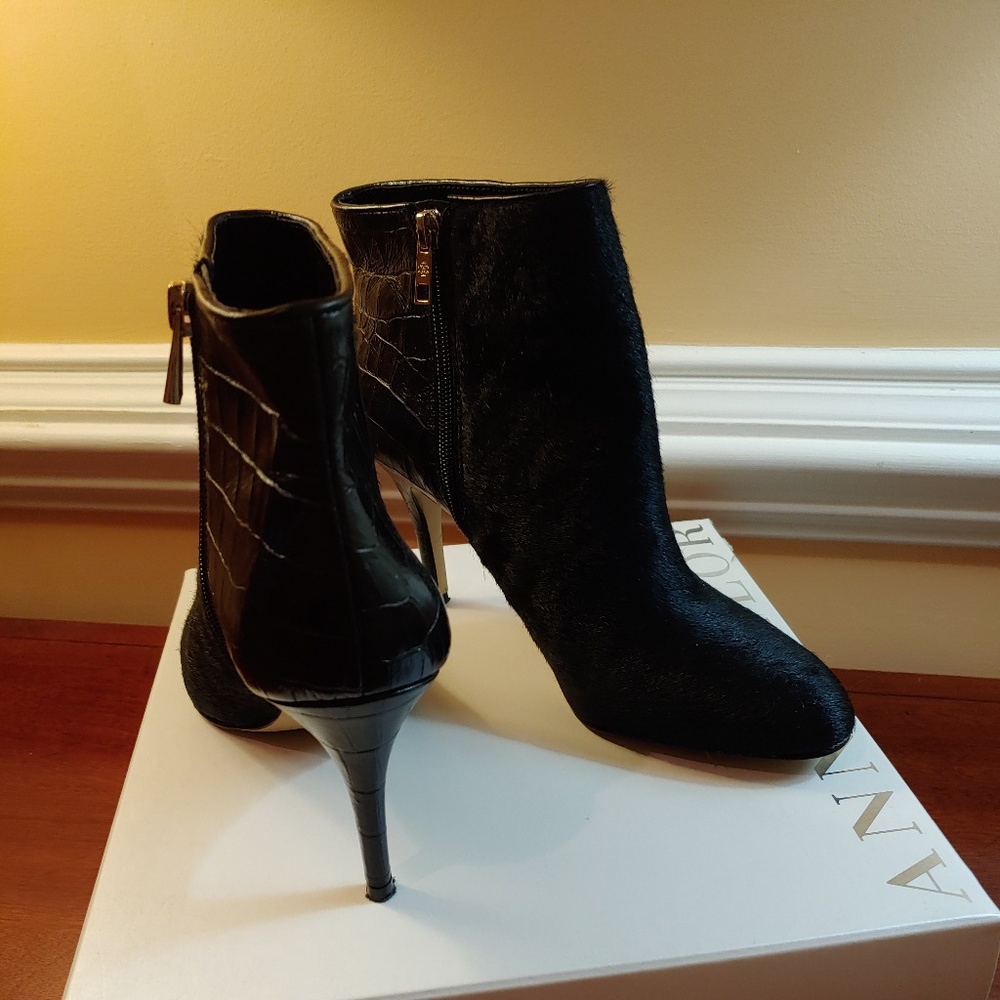 Ann Taylor Robyn Bootie, black calf hair, leather